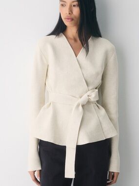 Aritzia Babaton Commuter Cardigan